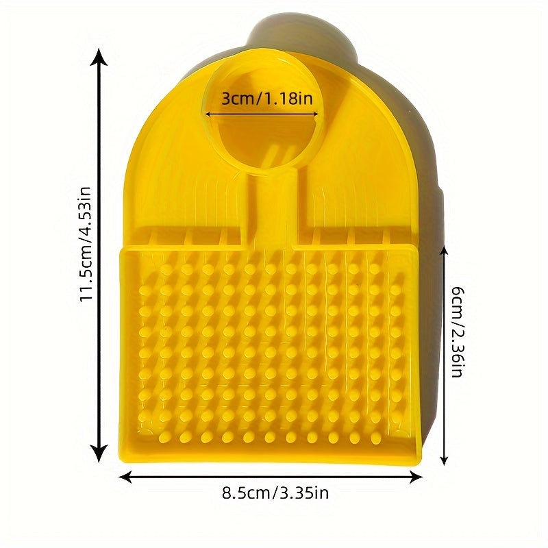 Durable yellow bee water feeder with 8pcs, designed to prevent drowning and provide a wider feeding area for mineral water with a 30mm diameter.