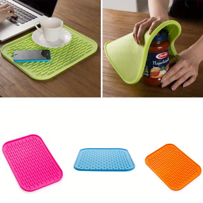 Silicone trivet mat for hot dishes - 1pc