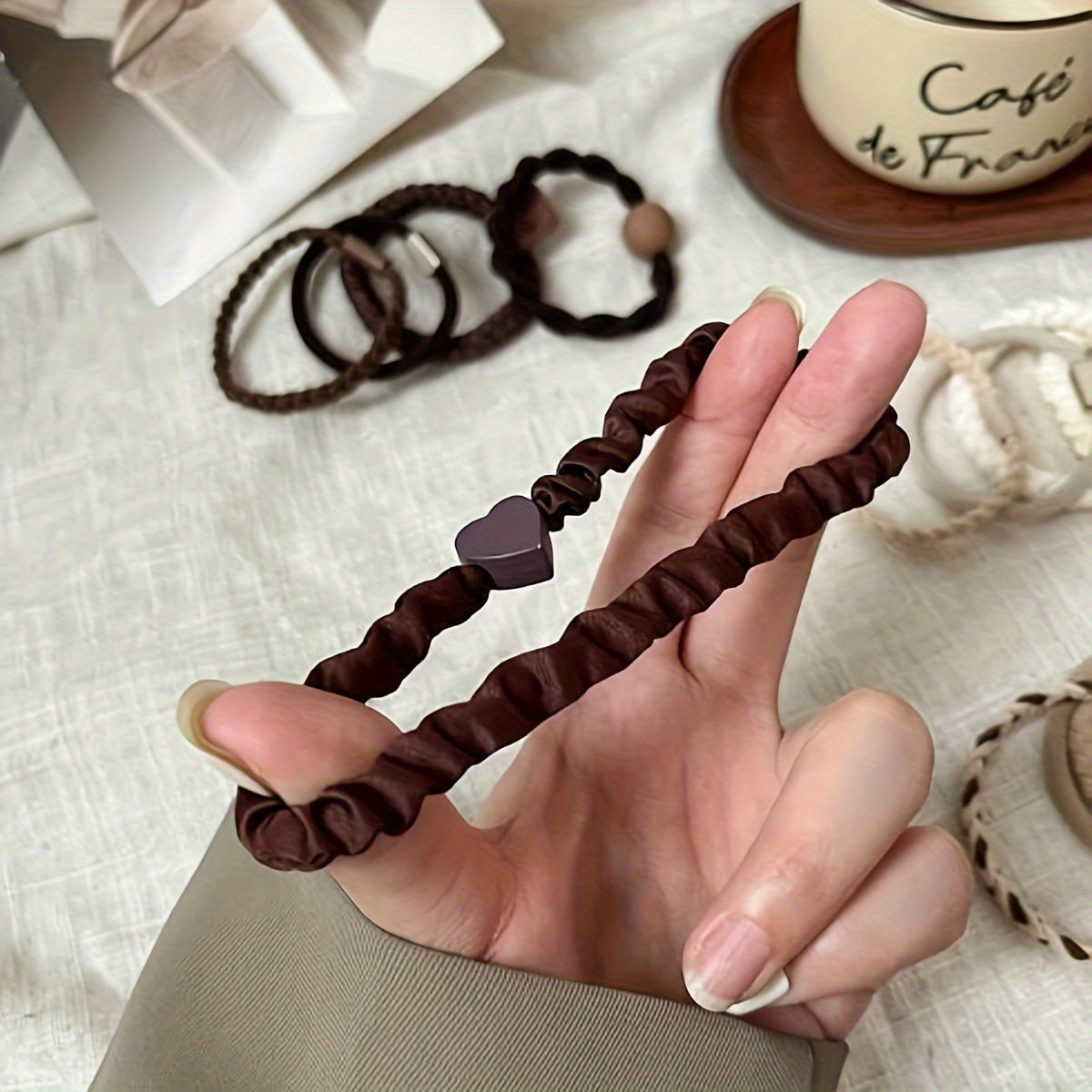 25 Bohemian-style hair ties set for women with knitted elastic bands and charming bracelet designs, suitable for fine and thick hair, ideal for ponytails and sports.