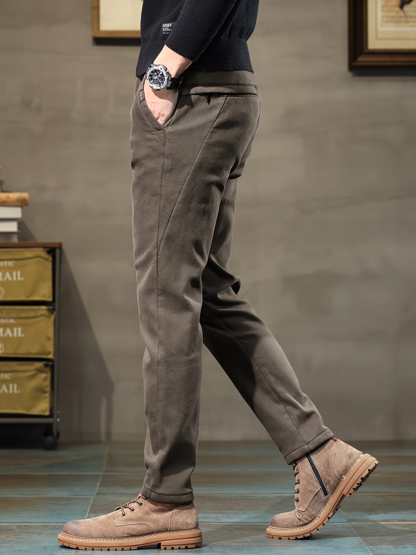 New men's casual pants by a sports brand, perfect for spring and autumn 2023.