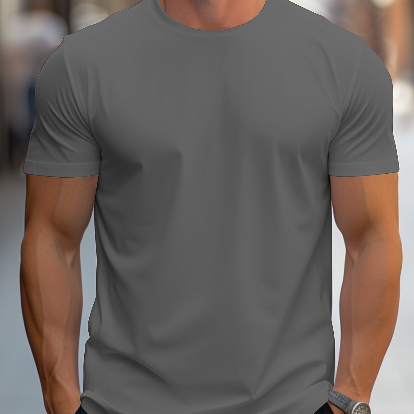 Classic Men's Round Neck Short Sleeve Tee for Spring and Summer