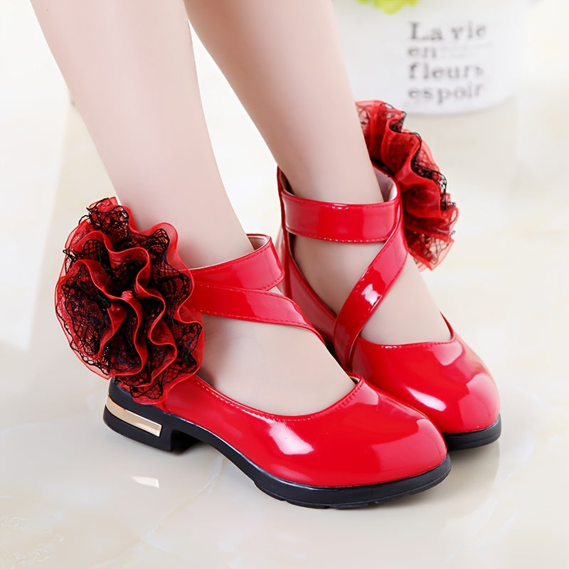 Stylish flower decor flat shoes for girls, perfect for parties and spring/summer.