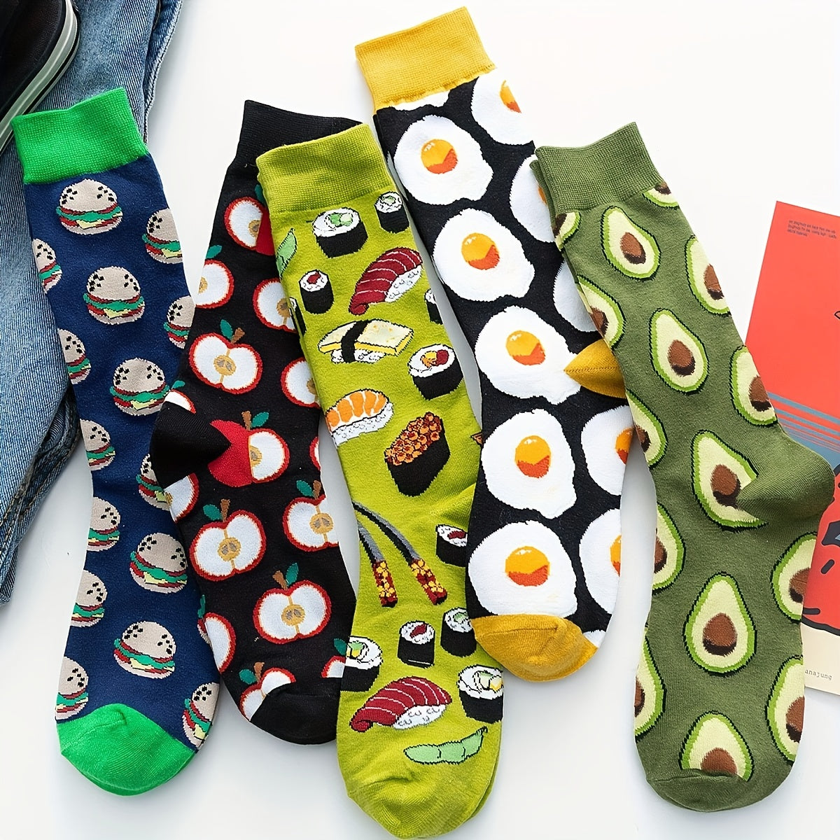 Women's medium socks with a fried egg burger pattern, suitable for both men and women. Ideal for daily wear and trendy casual styles.