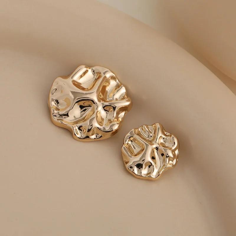 Set of 5 Stylish Golden Zinc Alloy Shank Buttons, Unique Irregular Shape - Ideal for Women's Sweaters & Coats