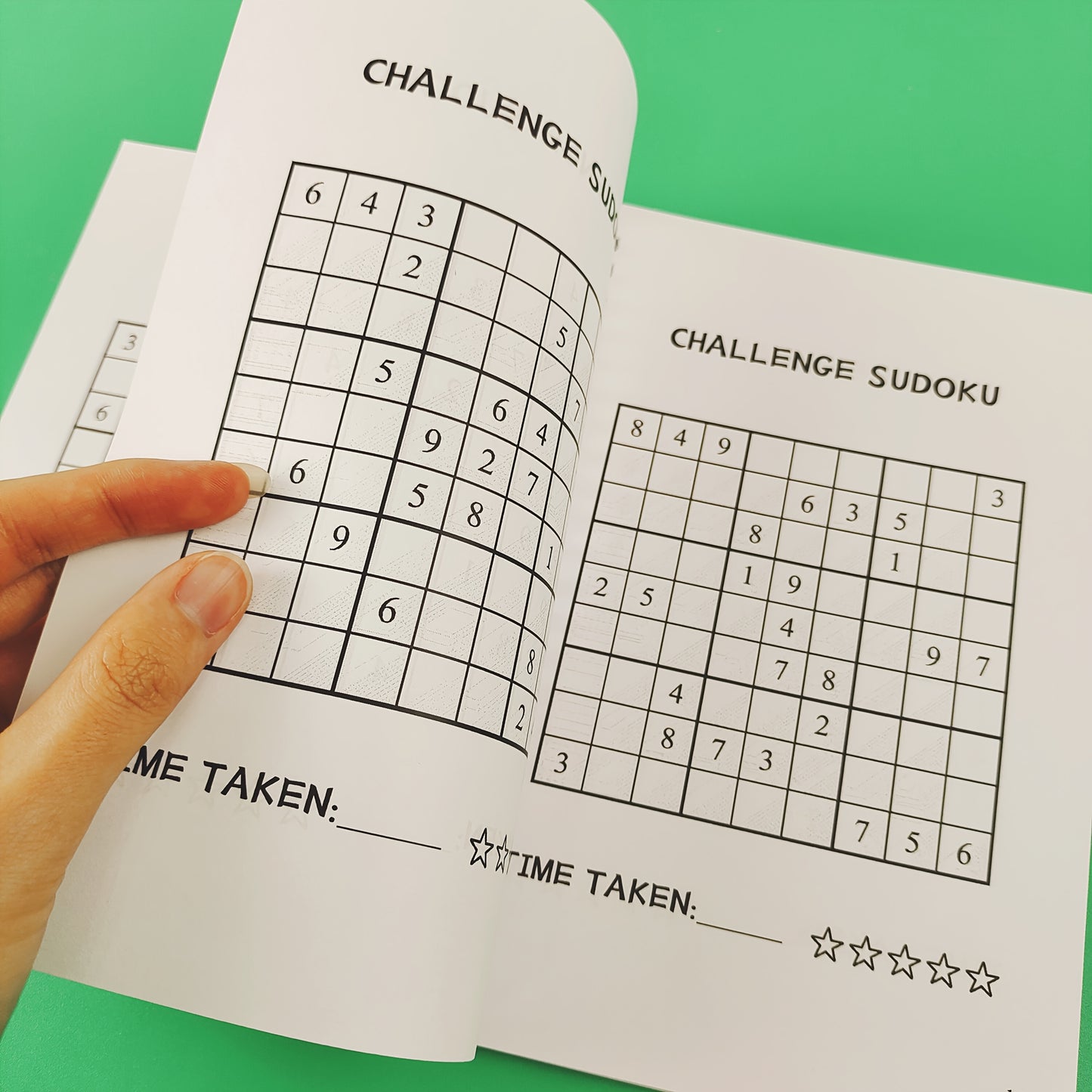 1pc ZHIDIAN INTERNATIONAL (USA) LLC Challenge Sudoku Book for Kids - English Edition, Published 2024-05-01, Boosts Logical Reasoning & Focus