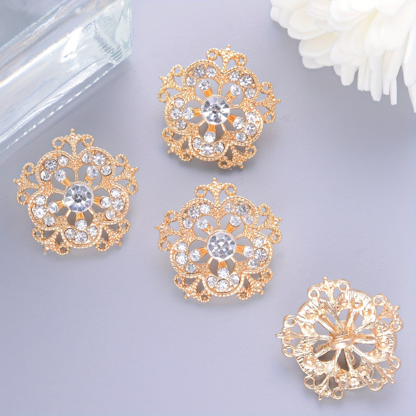 Luxurious 5-Pack Rhinestone Zinc Alloy Buttons - Add Elegance to Your Wardrobe! Perfect for Shirts, Sweaters, Coats, Blazers, and More. Create Your Own Stylish Jewelry for Clothing, Shoes, Hats, and Gift Boxes. Elevate Your Look with These Round