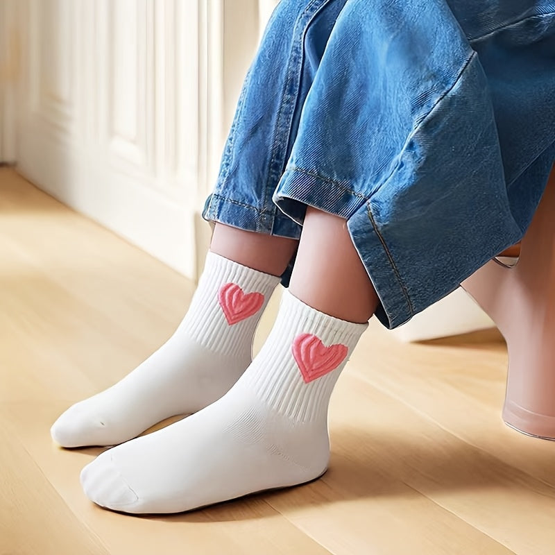 Girls' mid-calf socks for all seasons, cute and trendy, perfect for students aged 2-15.