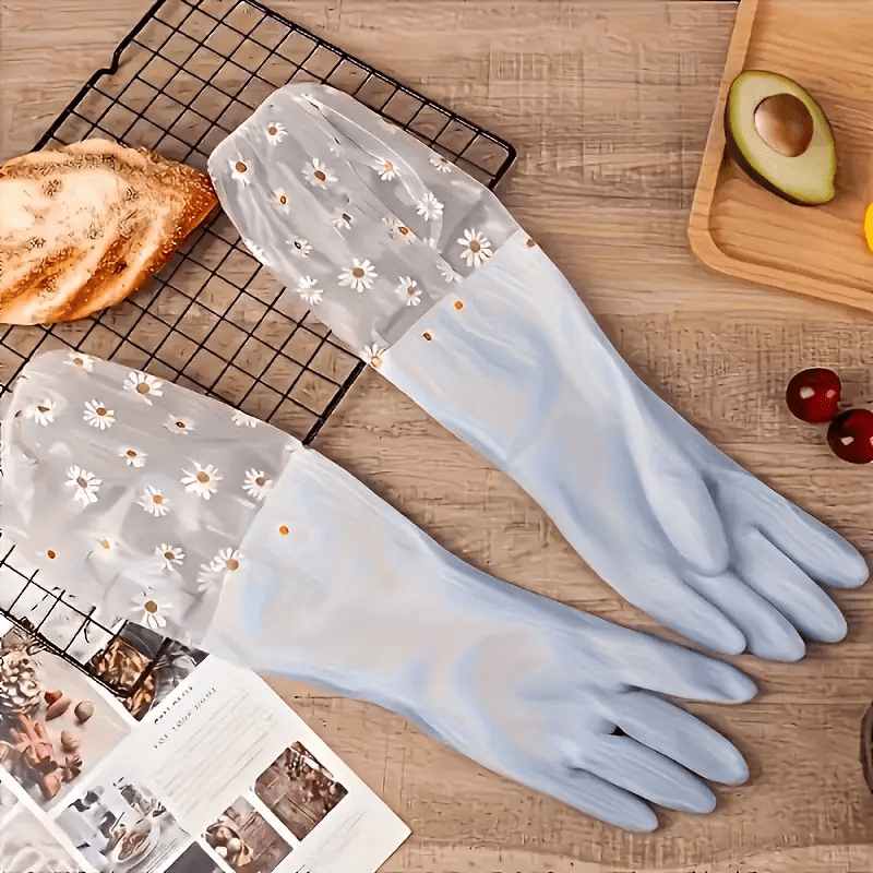 Essential for home use, these lightweight PVC waterproof cleaning gloves are non-slip and alcohol-free. Perfect for kitchen, bathroom, living room, and bedroom use, they are a multi-functional household essential.