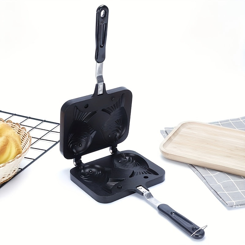 1 piece of a Double Fish Shaped Non-stick Pan made of aluminum for baking fish-shaped desserts, waffles, cakes, Japanese pancakes, and roasting in the kitchen.