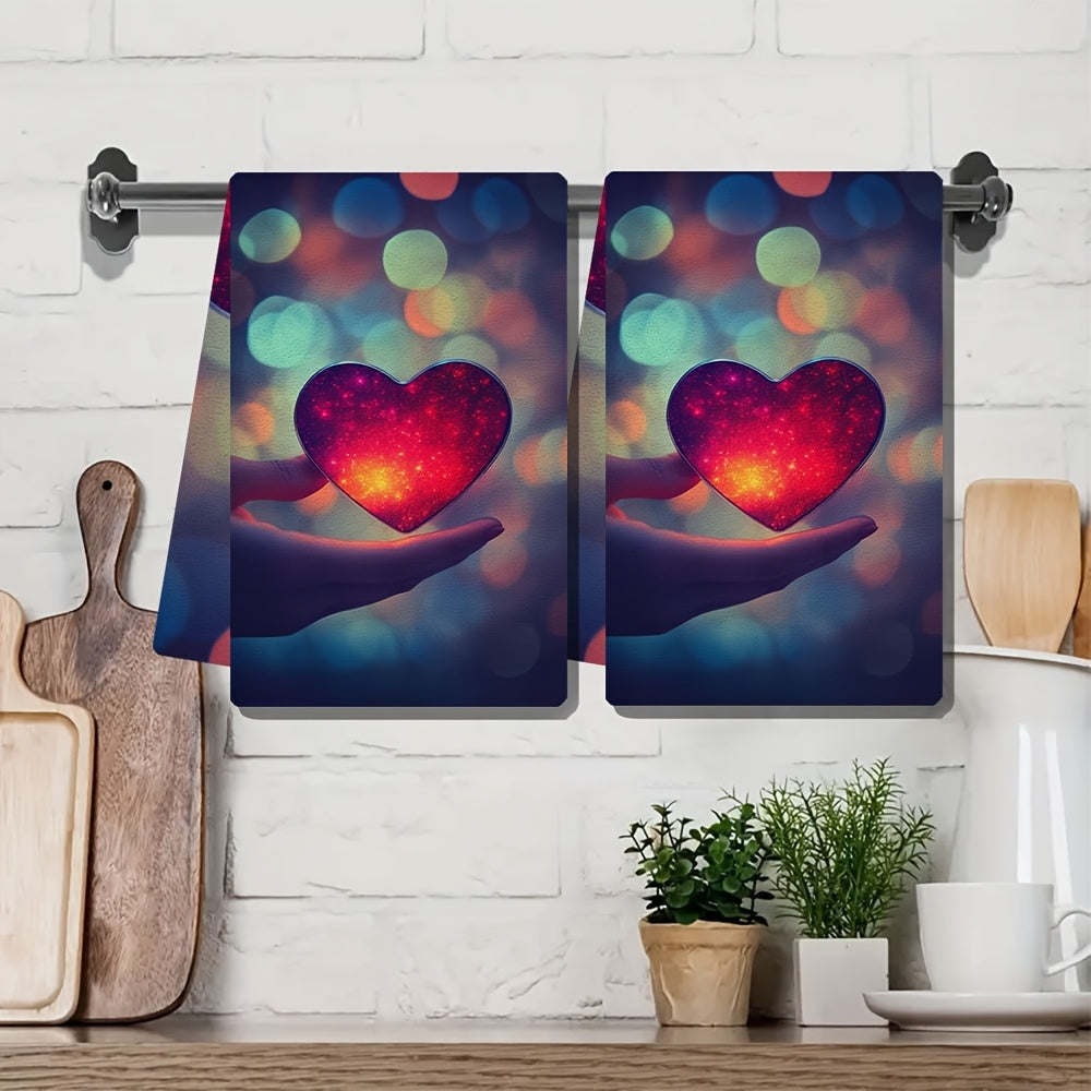 This set includes 2 ultra-soft kitchen towels, great for sending heart e-cards on smartphones. Highly absorbent and perfect for holiday decoration, these dish towels are machine washable and measure 40.64x60.96 cm.