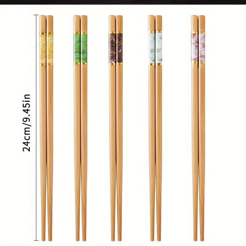 High quality, multicolor, anti-skid bamboo chopsticks, suitable for home and restaurant use.