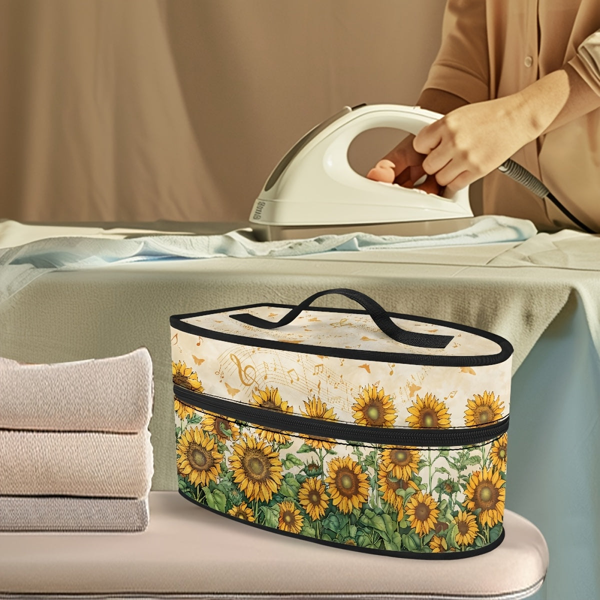 Portable iron storage bag featuring a sunflower pattern with dual zipper closure to keep your iron dust-proof while traveling. This durable organizer includes a handle for easy carrying and is non-electric, perfect for storing ironing accessories.