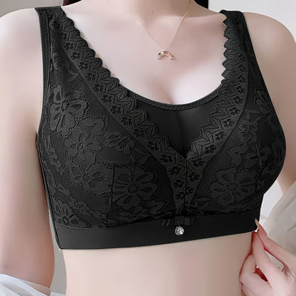 Stylish lace bra with support and slimming features for large sizes.