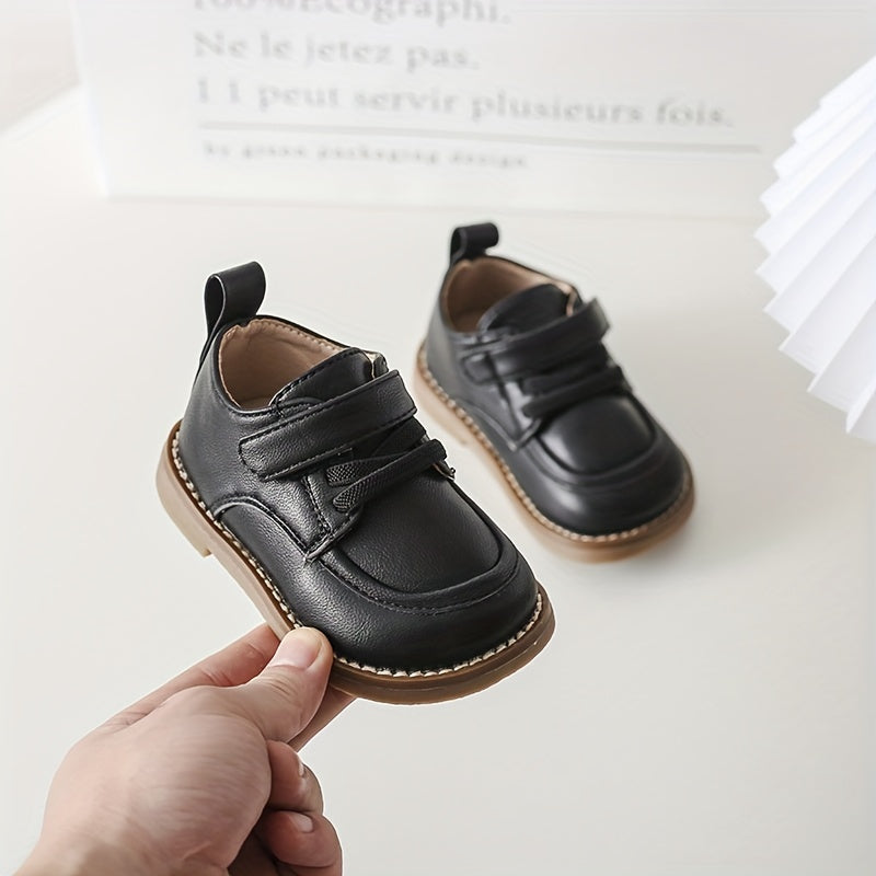 Kids British-style striped tassel crib shoes for toddlers, with lightweight microfiber synthetic upper and TPR sole for all-season wear in spring and fall.