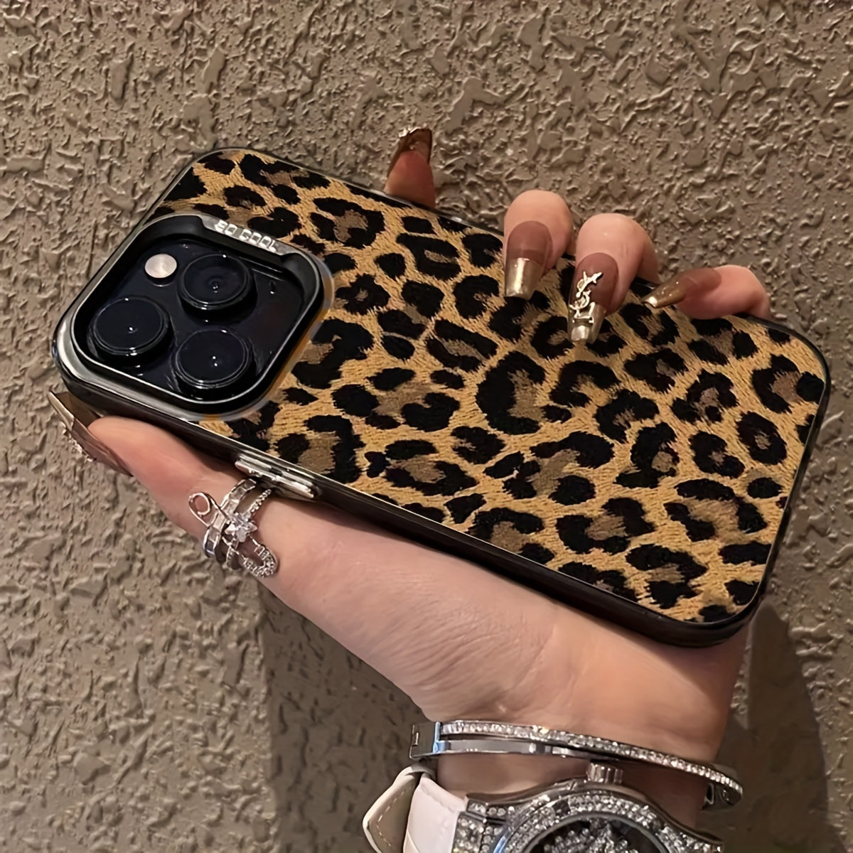 Leopard print full-screen soft shell for various iPhone models, offering high-end protection and style.