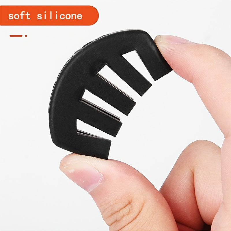 Silicone violin mute reduces noise without string damage or discomfort.