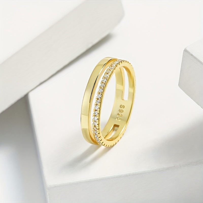 An exquisite and chic European and American style golden ring crafted from 2.2g of 925 silver with double-layered zirconia, perfect for everyday wear. This stunning piece makes a great Valentine's Day gift for women.