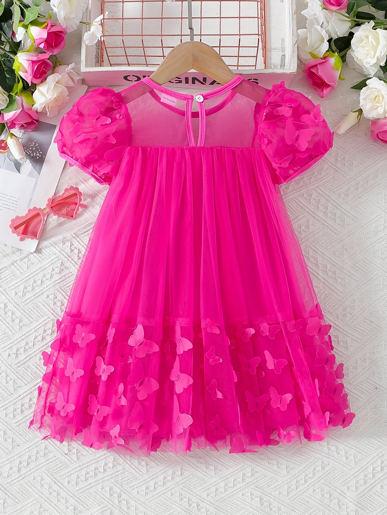 Girl's Spring/Summer Princess Dress with 3D Butterfly Detail, Casual Loose Fit Flared Dress for Ages 3-10, Non-Stretch Hollow Design.