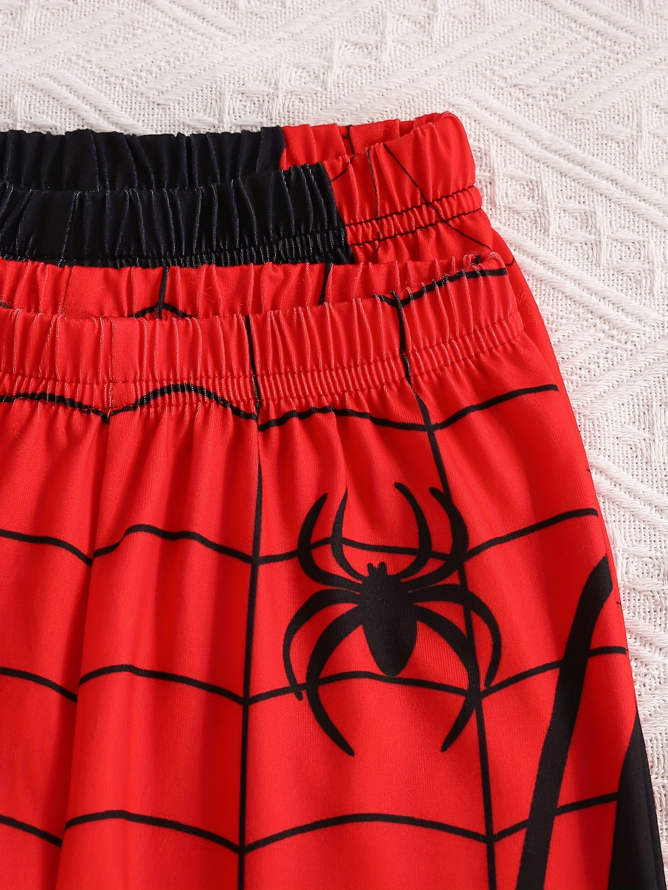 2024 boy's Spider pattern T-shirt and pants set for Spring and Summer collection.