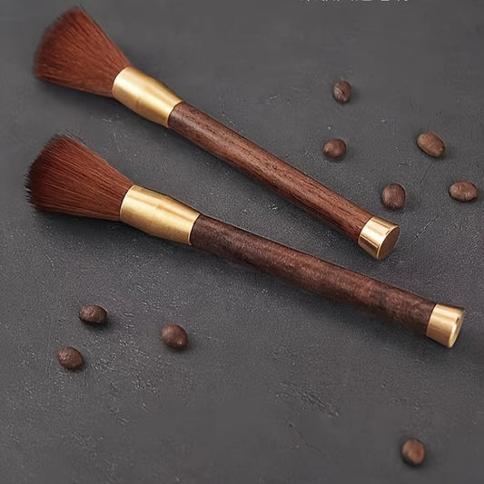 Set of coffee grinder brushes with soft bristles and wood handles for cleaning espresso machines. Ideal for baristas to dust off coffee powder, these non-shedding brushes are perfect for coffee machine maintenance.