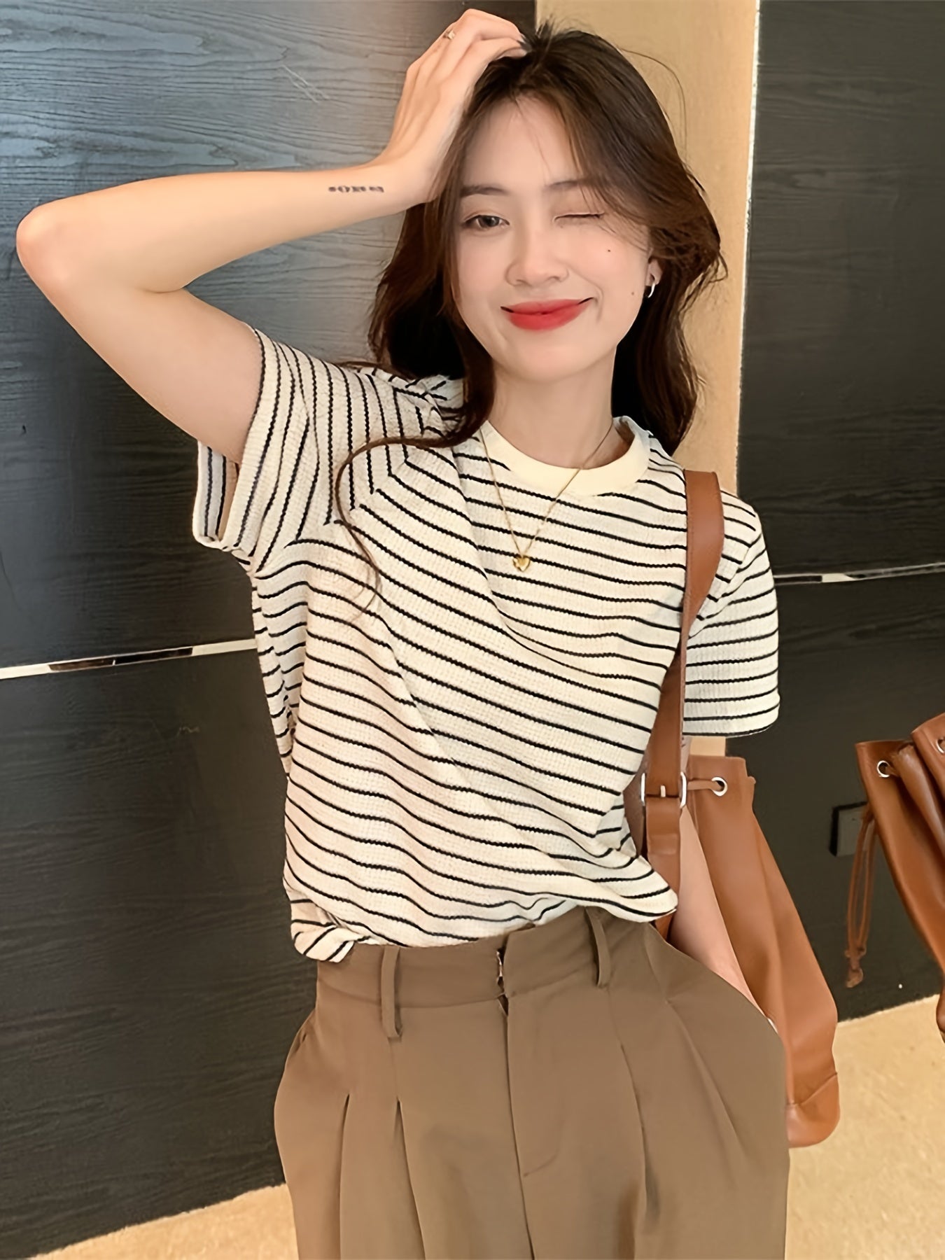 Women's Summer casual striped t-shirt made of 100% cotton, featuring a crew neck, short sleeves, regular length, loose fit, and Asian style.