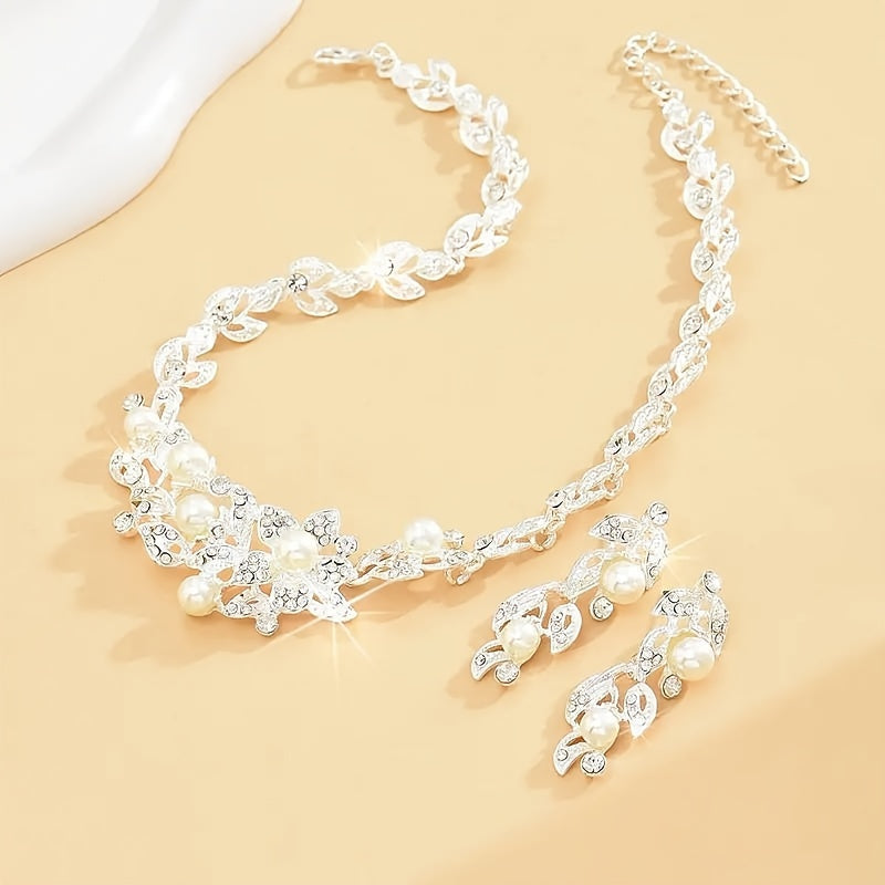 Beautiful 2-piece Bridal Jewelry Set, Silver-Plated Zinc Alloy With Gold Accents, Water Drill Detailing And Cream-colored Faux Pearl Accents - Featuring a Delicate Leaf Vine Floral Design Necklace And Earring Set, Ideal for Weddings and Valentine's Day