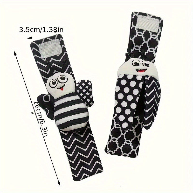 Set of Wrist Rattle and Foot Finder Socks for Young Children - Toys to Aid Developmental Milestones, Encouraging Sensory Exploration and Coordination, Suitable for any Gender, Featuring Stimulating Black and White Patterns