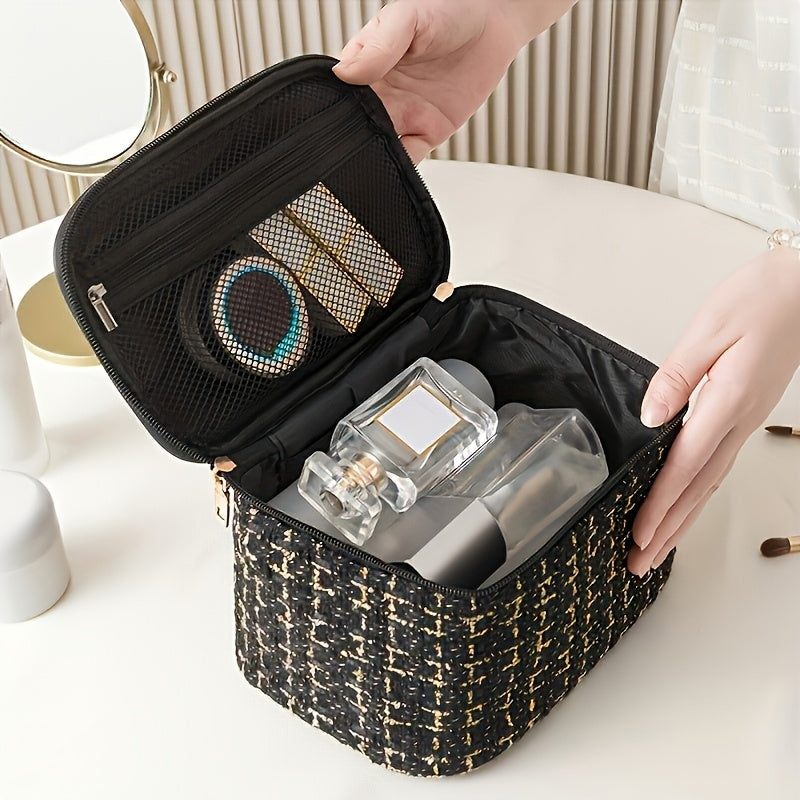 Stylish waterproof cosmetic bag with zipper, cute white design, made of durable polyester, perfect for travel.