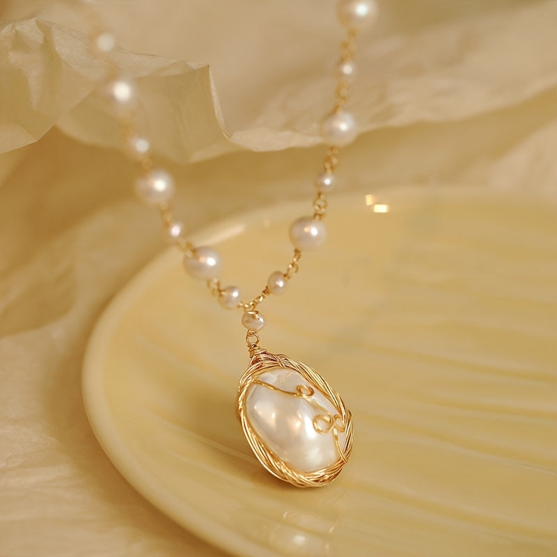 Vintage Baroque Pearl Necklace for Women - a stunning accessory that adds elegance to any outfit. Featuring freshwater pearls on a clavicle chain, this fashionable pendant boasts a simple yet stylish design. Made from high-quality alloy, this necklace is