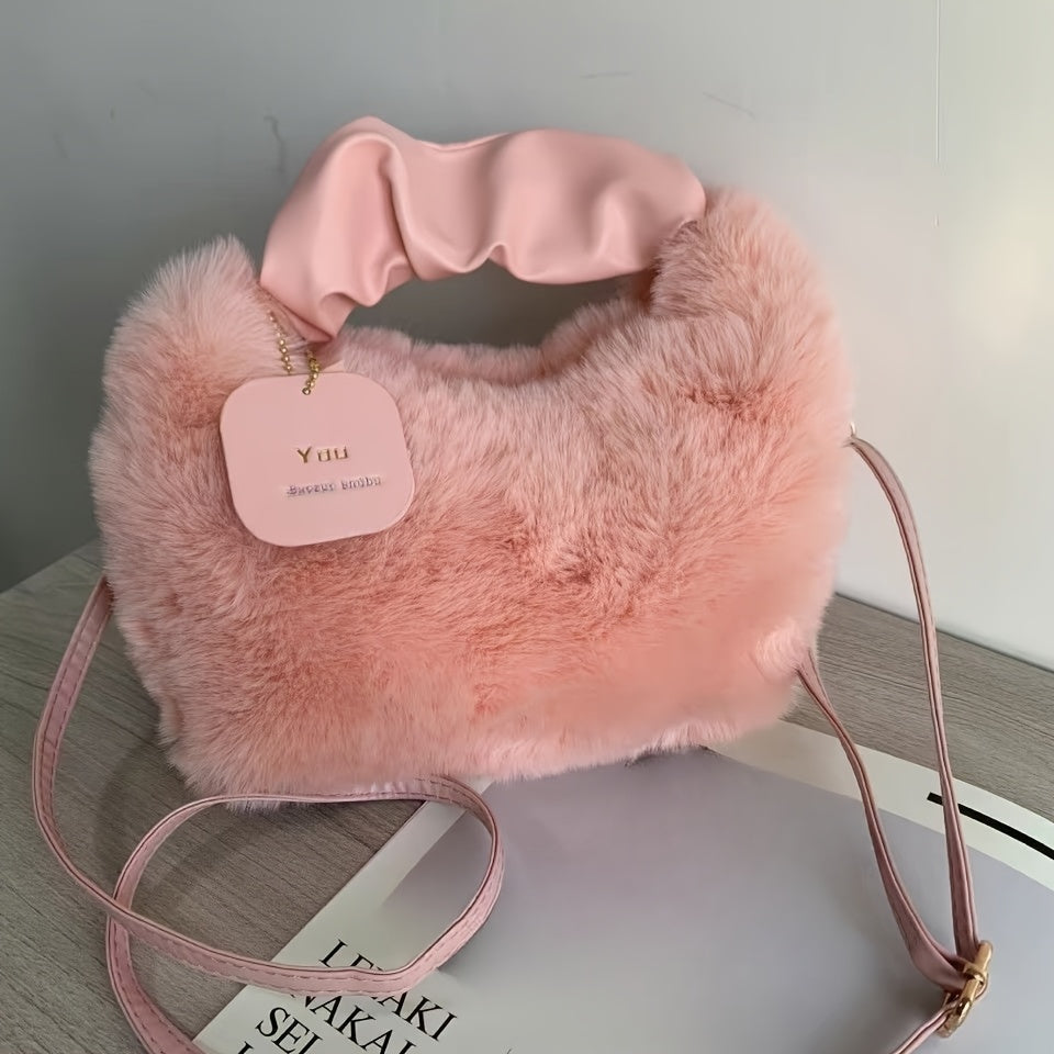 High-end plush handbag for girls, perfect for autumn and winter. Wooly bag with versatile crossbody style.