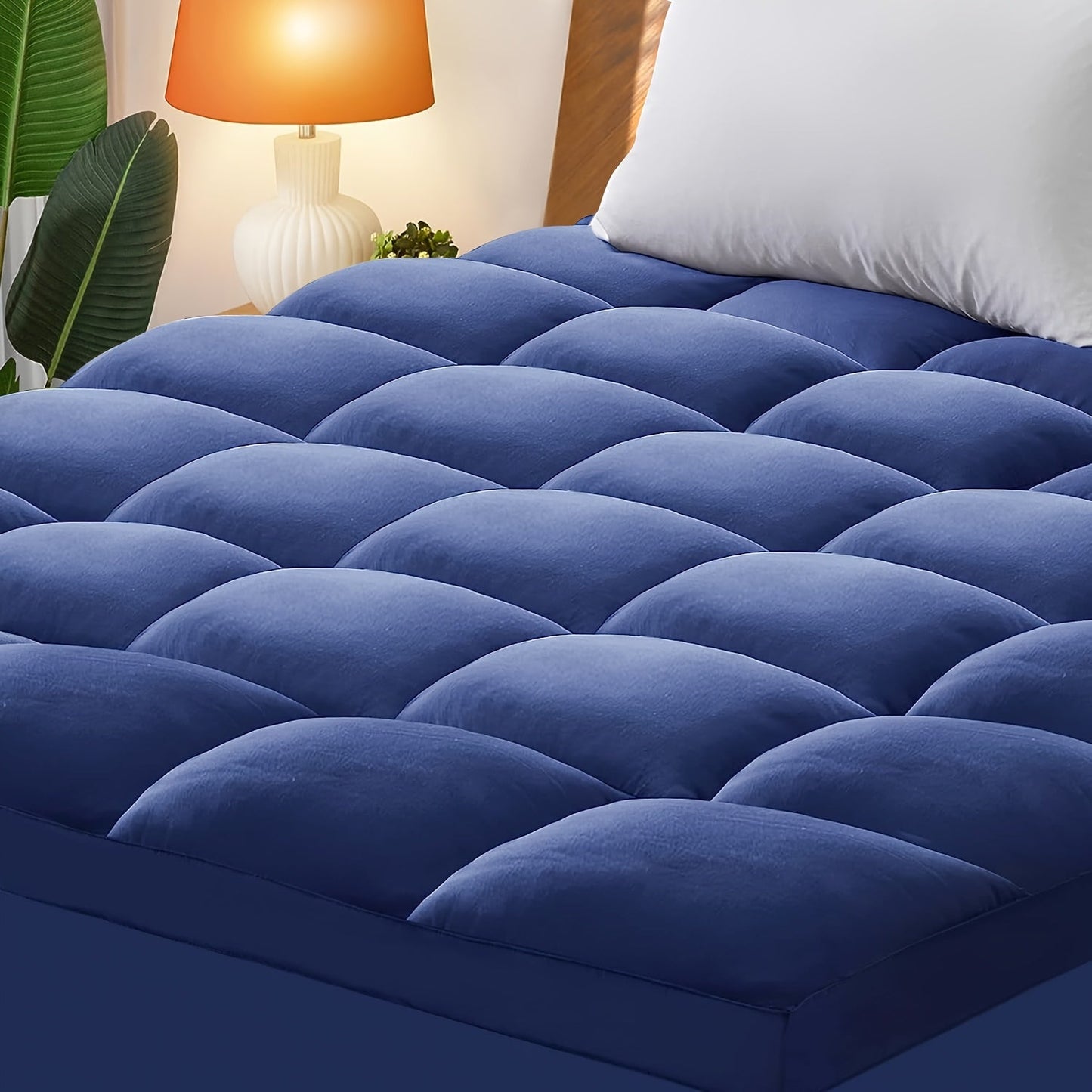 Mattress Topper for Back Relief - Cooling Extra Thick Pad Cover with Deep Pocket. Plush Pillow Top Overfilled with Polyester, Breathable Quilted Fitted Pad for 20.32-53.34 Cm Mattress.