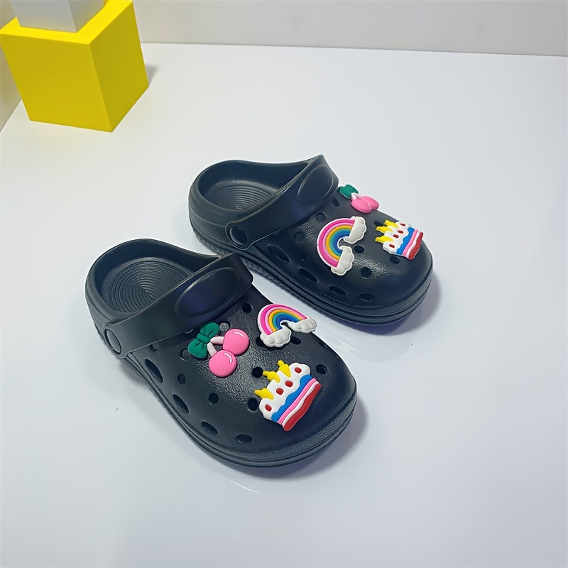 Cute cartoon slippers for girls, non-slip lightweight clogs for indoor use in all seasons.