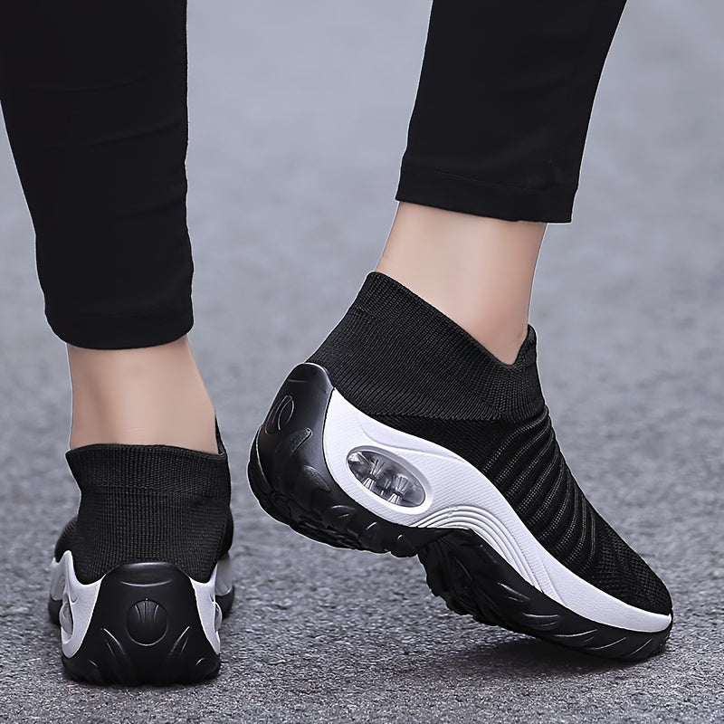 Air cushion running shoes with mesh and breathable fabric, shock absorption, wear resistance, non-slip, versatile outdoor sneakers.