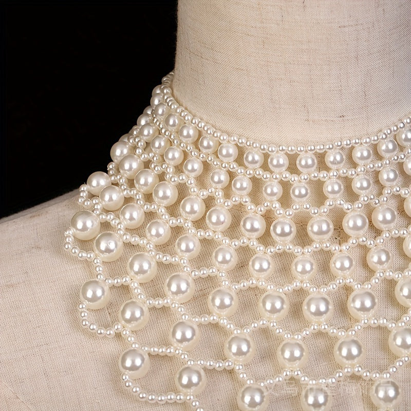 Elegant and Luxurious Faux Pearl Choker Necklace, Handcrafted with Exaggerated Clavicle Collar Chain for Women, Chunky Statement Bib Necklace Jewelry in Sexy and Cute Style