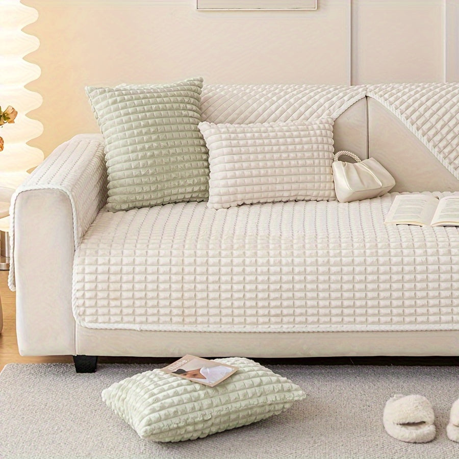 Plaid plush sofa cover with non-slip design, perfect for pets and all seasons. Suitable for various types of furniture.