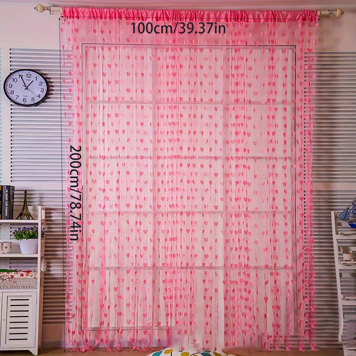 Romantic heart tassel door curtain in pink, ideal for weddings and home decor.