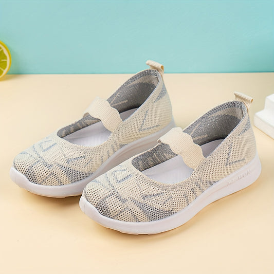 Stylish lightweight woven low top shoes for girls, perfect for spring and autumn.