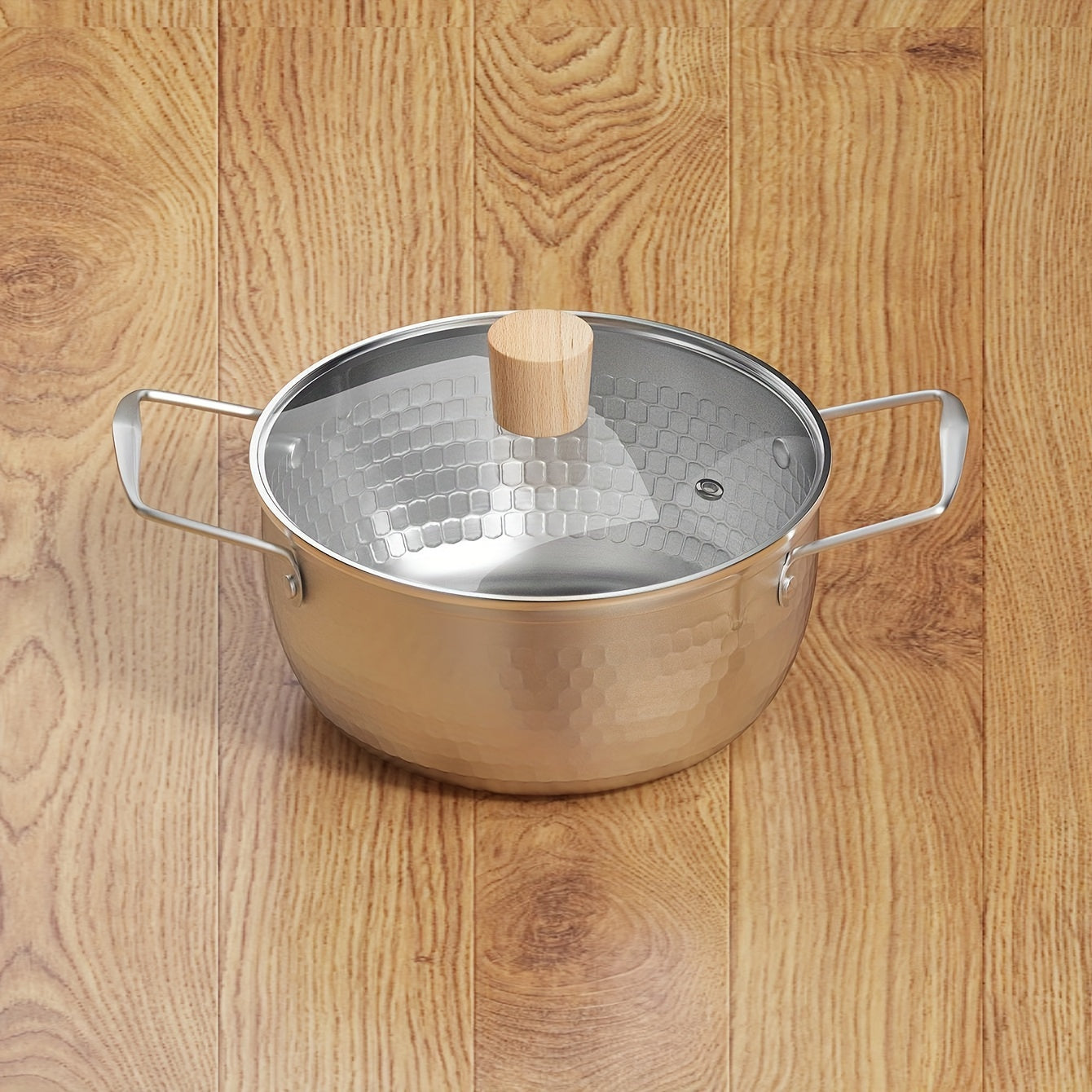 Single person hot pot, perfect for dorms, camping, or small households.