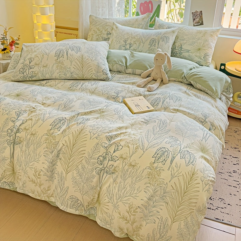 Soft floral print bedding set includes duvet cover and 2 pillowcases, made of breathable polyester with zip closure. Suitable for all seasons, perfect for bedrooms and guest rooms.