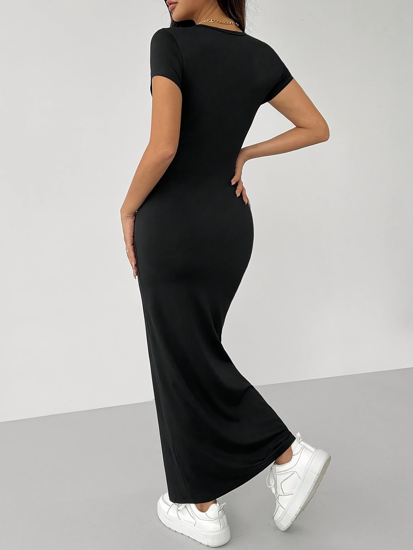 Elegant Women's Solid Color Maxi Bodycon Dress with Crew Neck and Short Sleeves. Made of Polyester, Machine Washable. Ideal for Spring/Fall.