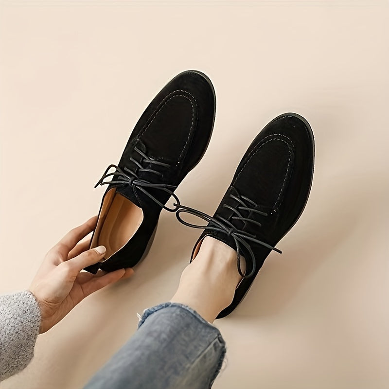 Women's Oxford shoes with solid color, plain toe design, microfiber upper, synthetic lining and insole, rubber sole, suitable for all seasons.