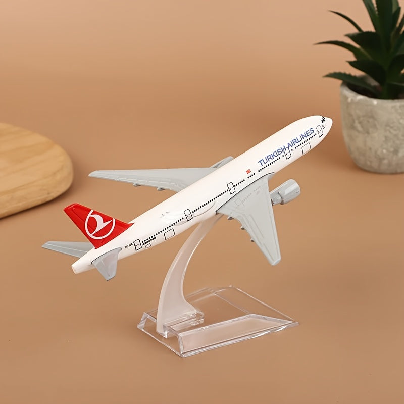 Модель самолета Boeing 777 из металла - масштаб 1:400, белый алюминий, авиационный коллекционный предмет