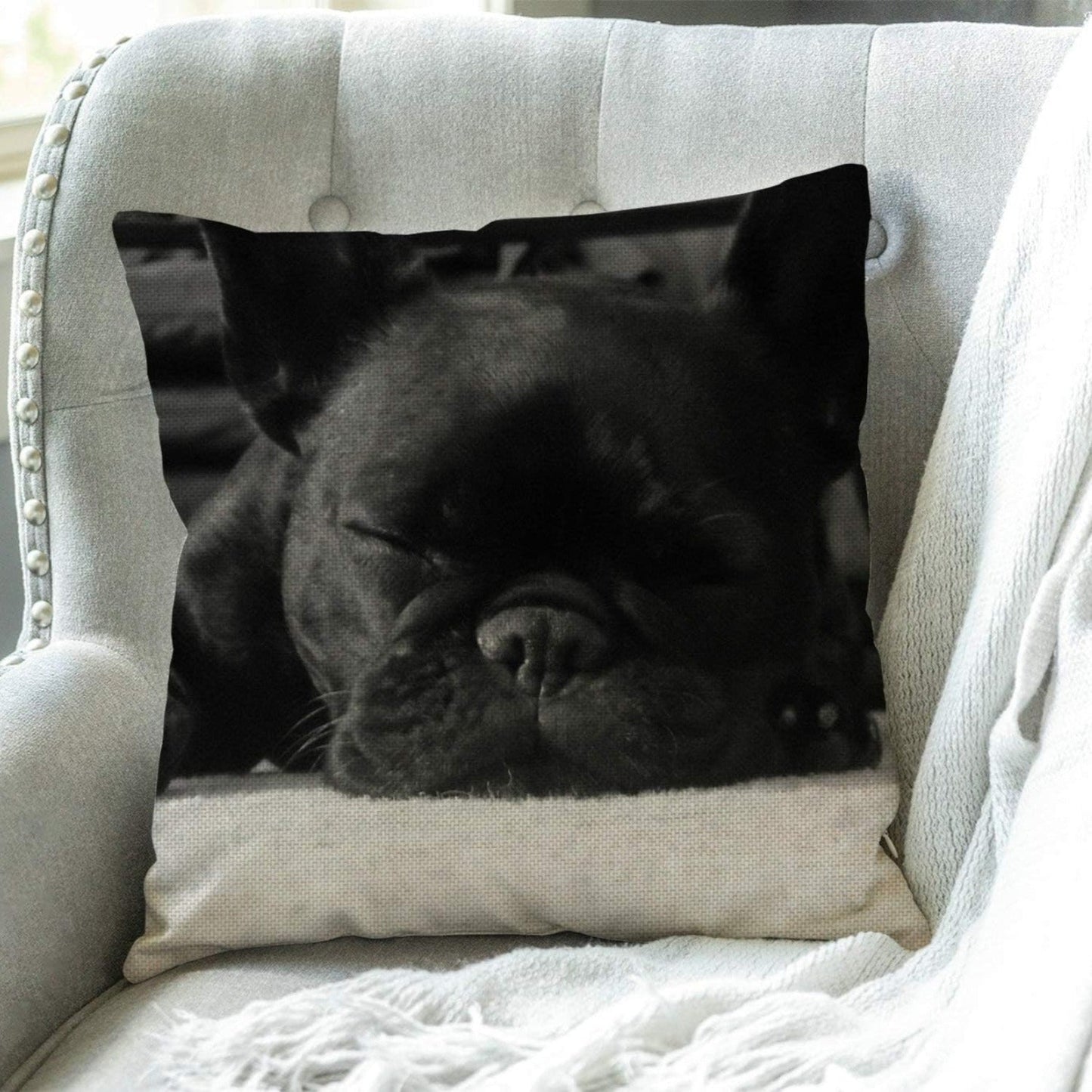 French Bulldog Print Linen Throw Pillow Cover, 1 piece, measuring 45.72x45.72 cm. Features a zipper closure for easy removal and cleaning in the washing machine. This contemporary style pillow cover is a perfect addition to your home decor, suitable for