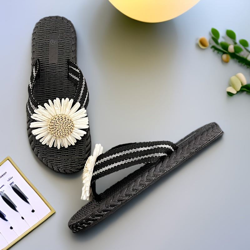 Dainty Daisy Slipper: Flat-bottomed, outdoor beach slipper. Lightweight, quick-drying, and anti-slip EVA material.