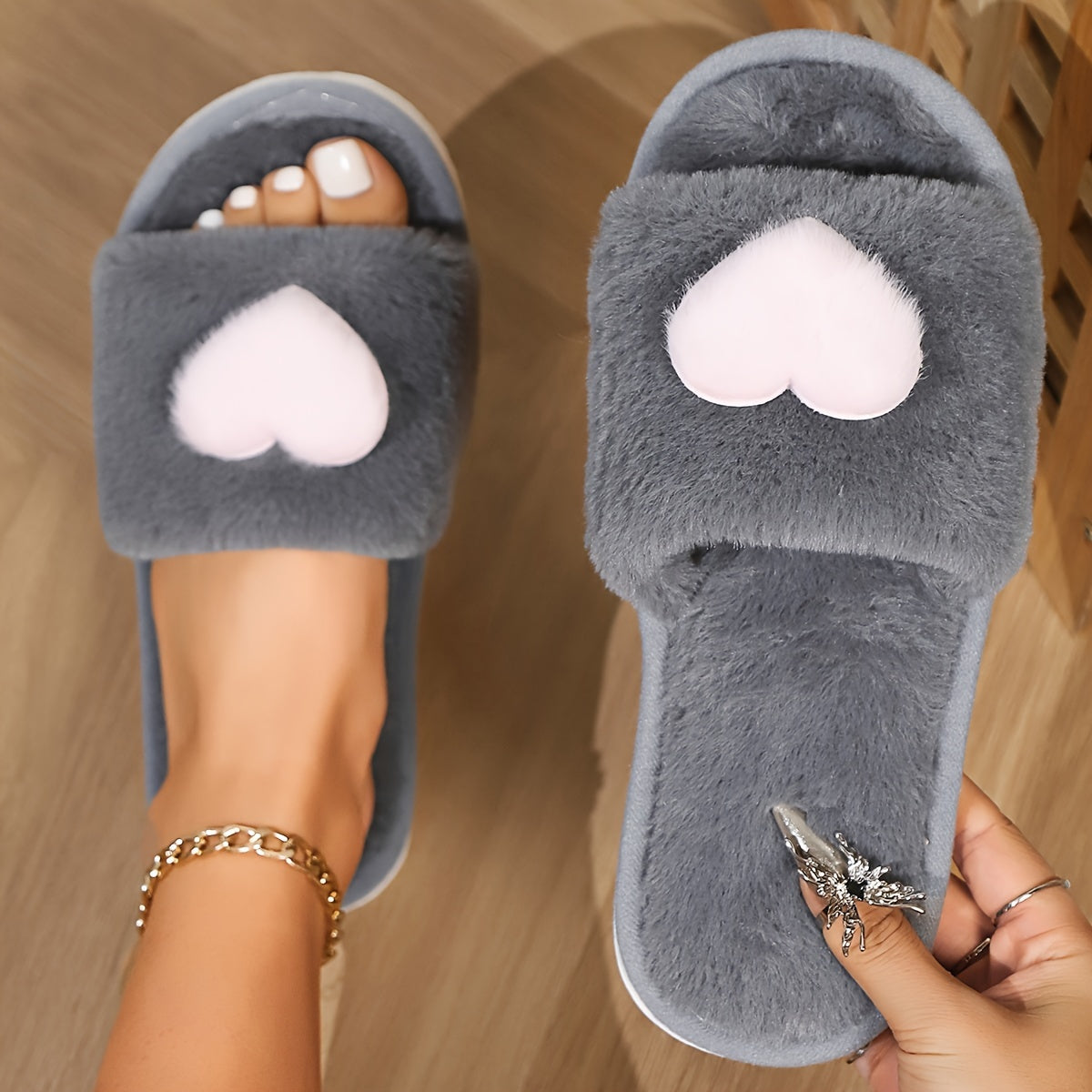 2024 New Women's Plush Fleece-Lined Winter Slippers - Non-Slip EVA Sole, Heart Pattern Indoor House Shoes in Black & Pink, Cozy Soft Fabric, All-Season Comfort. Casual, Relaxed Style