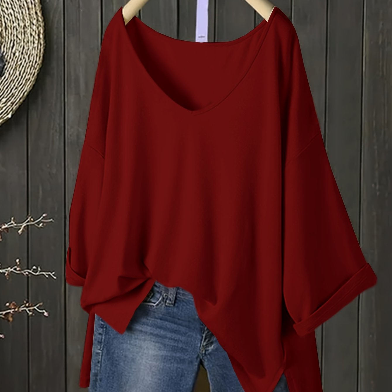 Stylish V-Neck Knit T-Shirt in Polyester, Solid Color, Slight Stretch, All Seasons, 180 g/m²