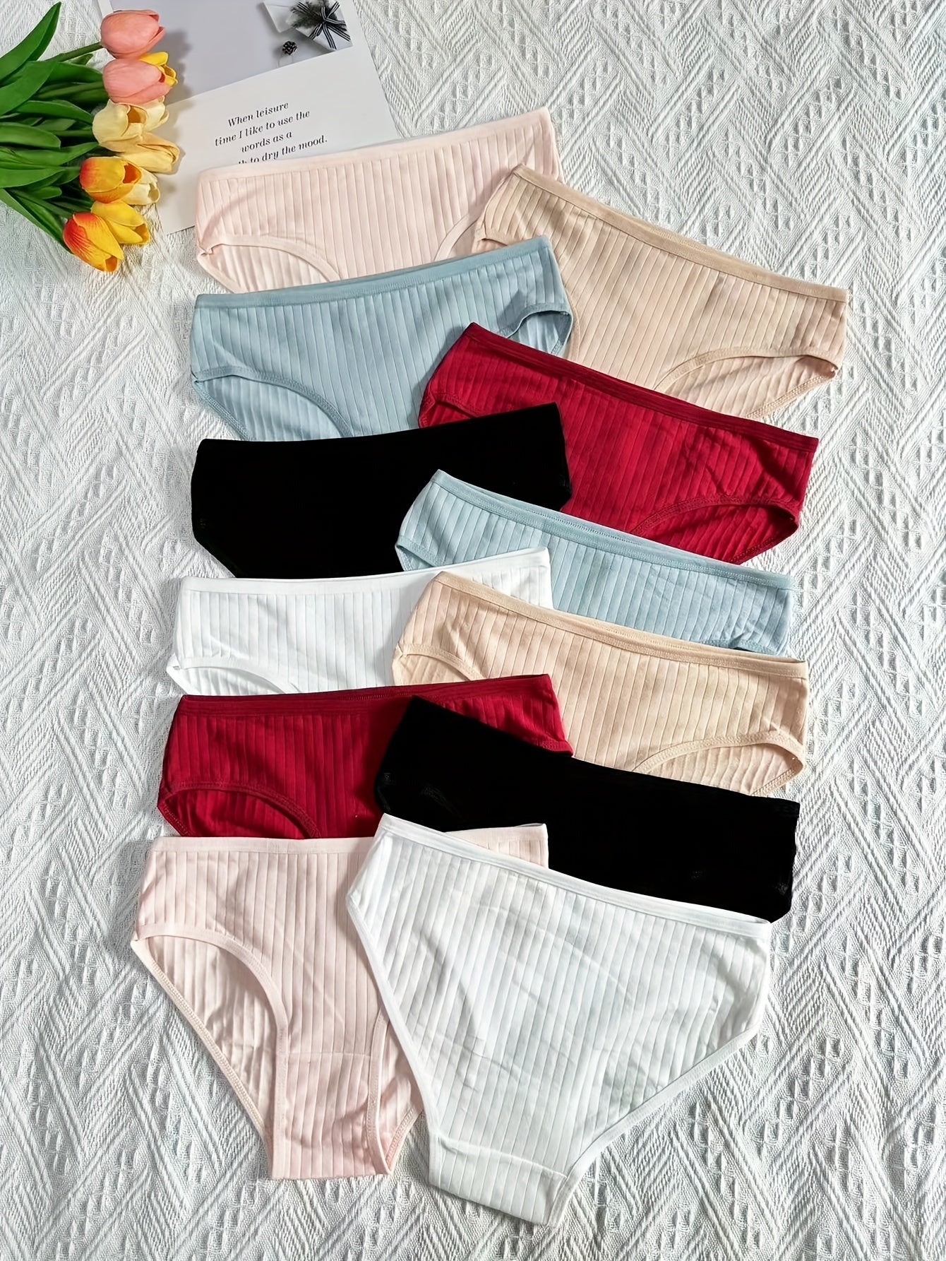 12 seamless briefs, comfortable and stretchy women's lingerie.