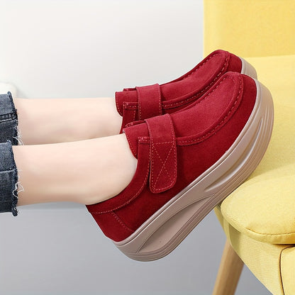 Women's trendy loafers with platform soft sole for comfortable daily wear.