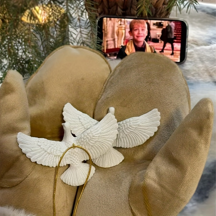 Pair of authentic replicas of the doves from Home Alone 2, perfect for a Christmas tree ornament or Valentine's Day gift.