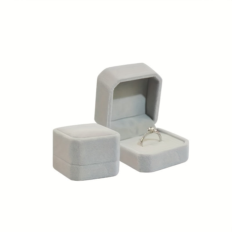 Elegant velvet jewelry box with cufflink compartment, classic design for rings, earrings, and necklaces. Soft fabric interior, available in multiple colors. Ideal gift packaging for special occasions.